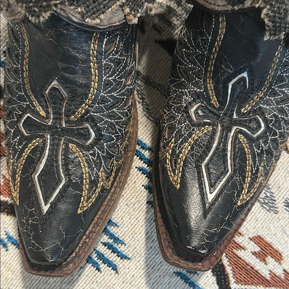 Corral Black and Brown Embroidered Ankle Boots - Picture 10 of 13